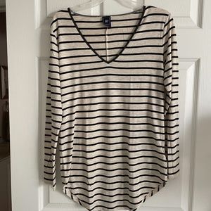 GAP Cream and Black tunic style top